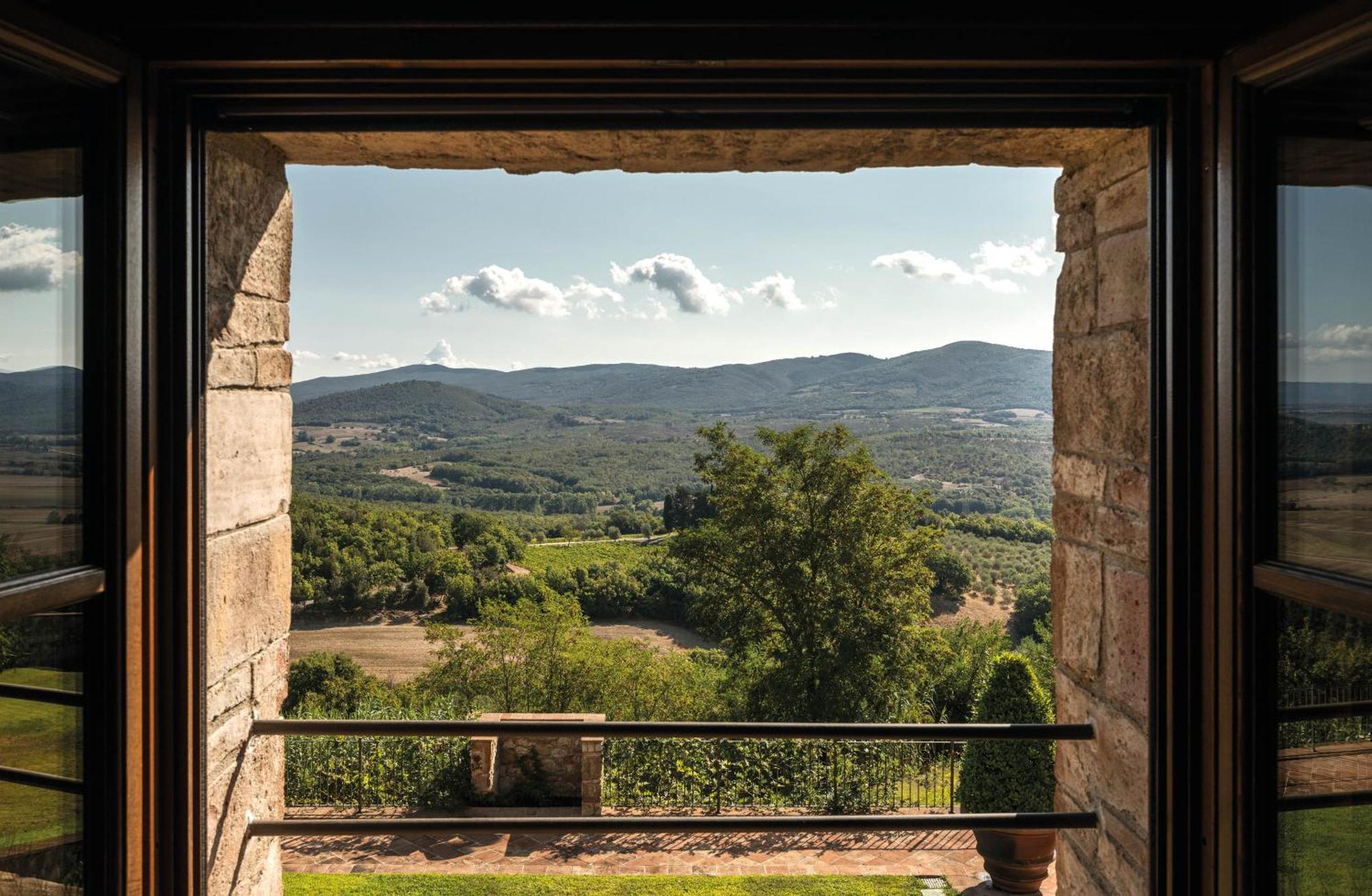 Castello Di Casole, A Belmond Hotel, Tuscany Casole d'Elsa Exterior photo